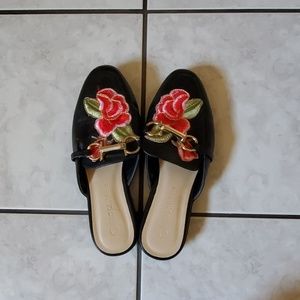 CLOSET SALE Wild Diva Embroidery Loafers